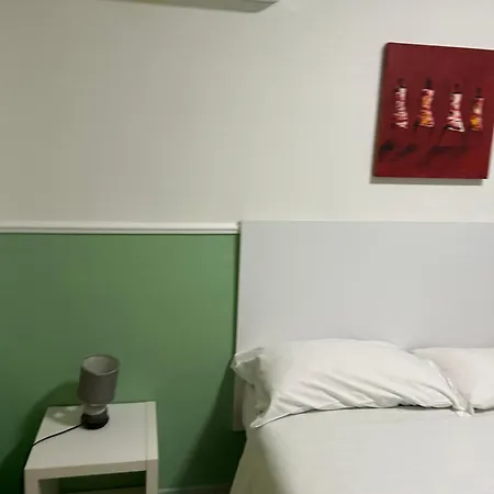アロッジョ デル コンテ ホテル ナポリ
