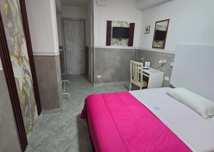 Del Conte Hotel Nápoles