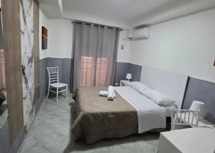 Del Conte Hotel Nápoles